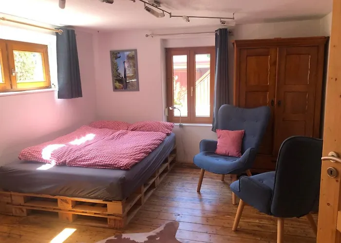 Im Kleinen Paradies